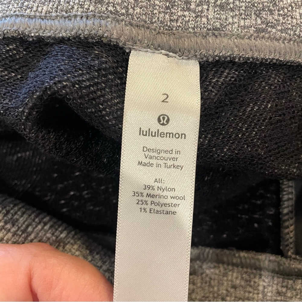 Lululemon Engineered Warmth Jogger - Graphite Grey - Merino Wool - Size 2 - Picture 10 of 10